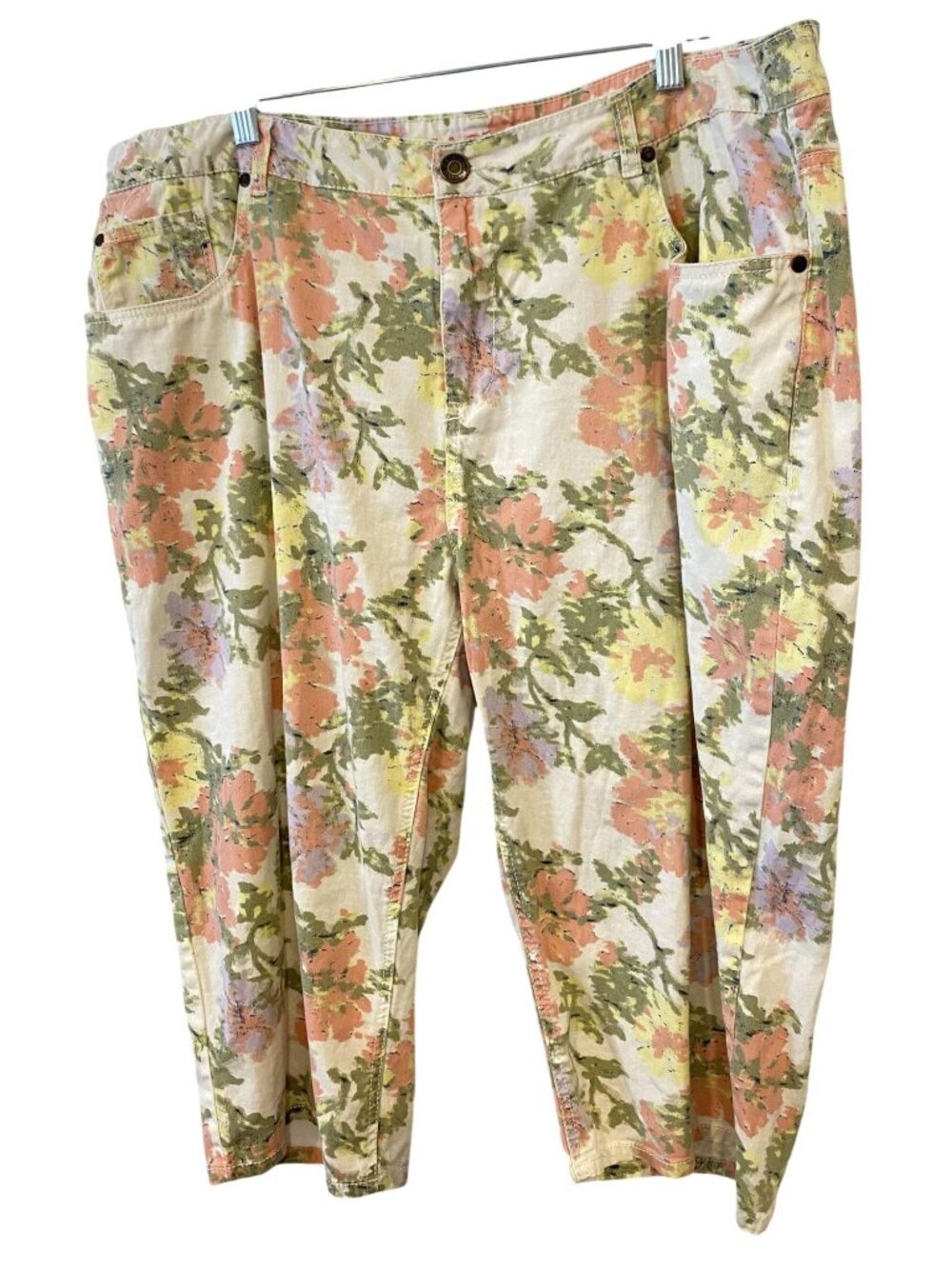 Massini Womens 22W Floral Print Capri Jeans Cream Cottagecore Plus Size